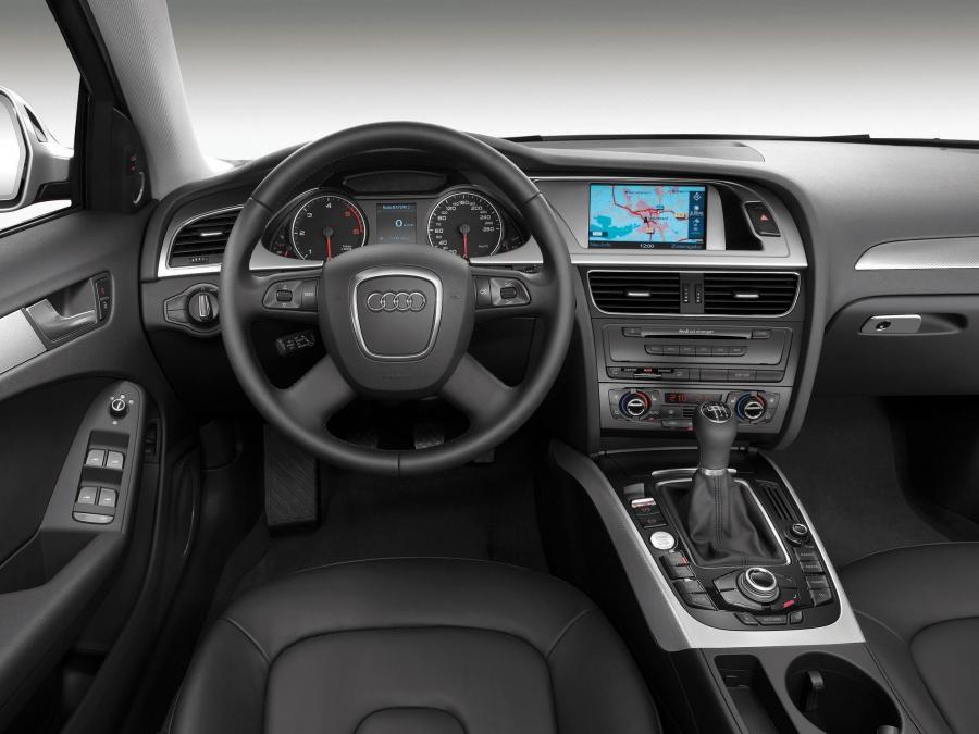 Торпедо Audi A4 2.0 TDI Sedan (B8, 8K) 2007 года  (WW) (фото 10 из 10)